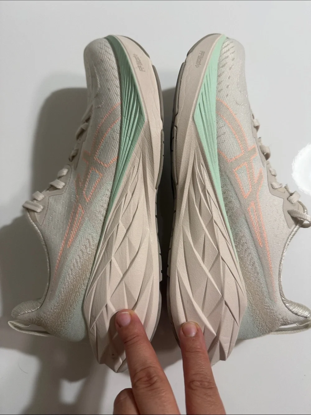 ASICS Novablast 4 Oatmeal Moonrock Women Sz 8.5